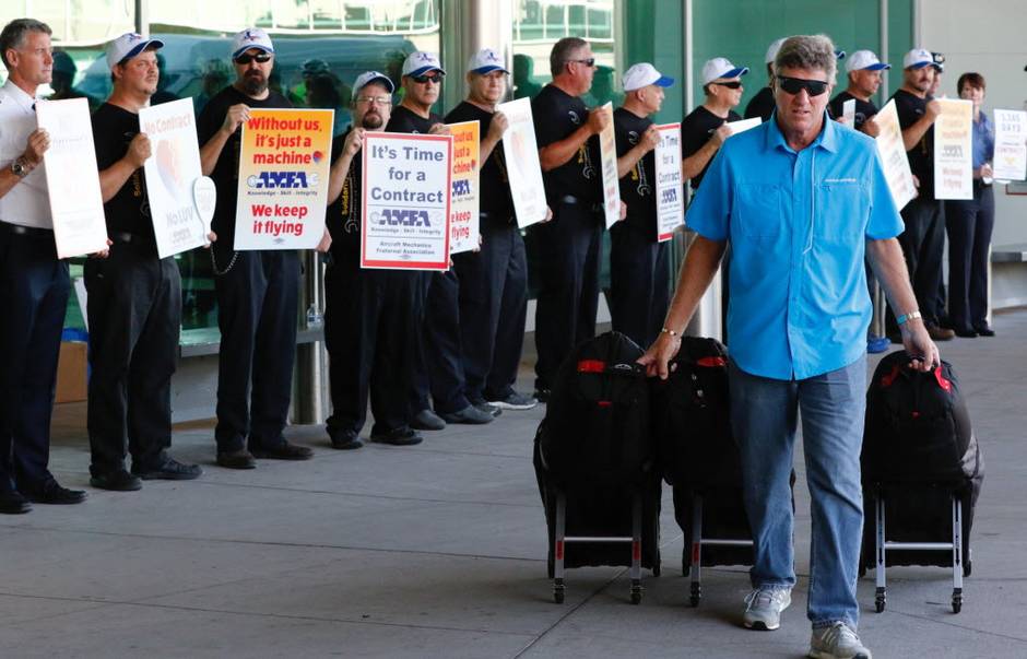 Southwest Airlines' flight attendants latest union to reach tentative agreement