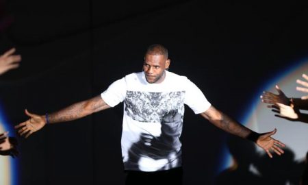 Why LeBron's Endorsement of Hillary Clinton Could Matter on Election Day