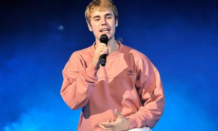 Justin Bieber joins Team Gretzky for NHL All-Star Celebrity Shootout