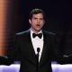 Ashton Kutcher opens SAG Awards with remarks on travel ban