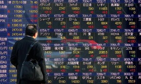 Asia markets trade mixed as the US dollar treads near lowest levels in more than a year